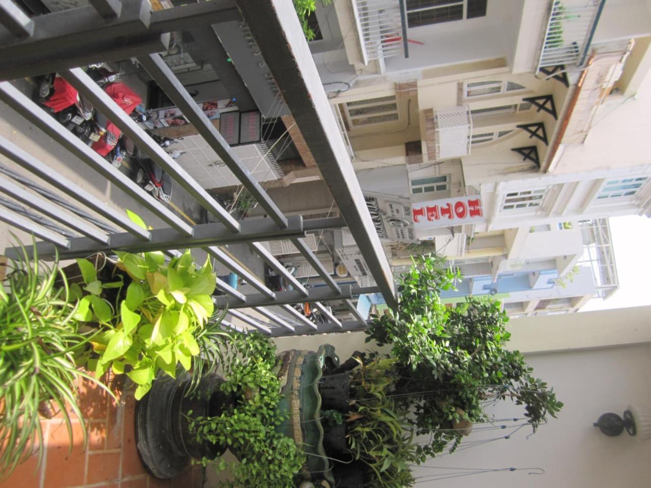 The Lily Hostel & Coffee Ho Chi Minh-staden Exteriör bild