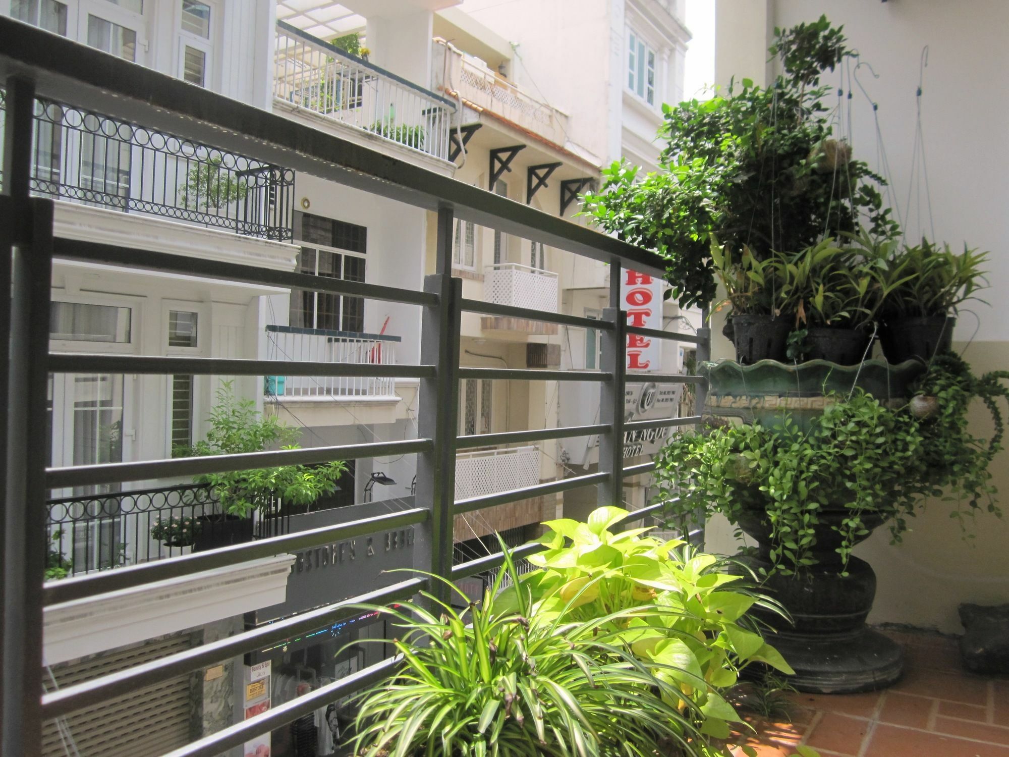 The Lily Hostel & Coffee Ho Chi Minh-staden Exteriör bild